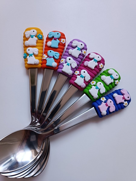 Lžičky dva zajíci