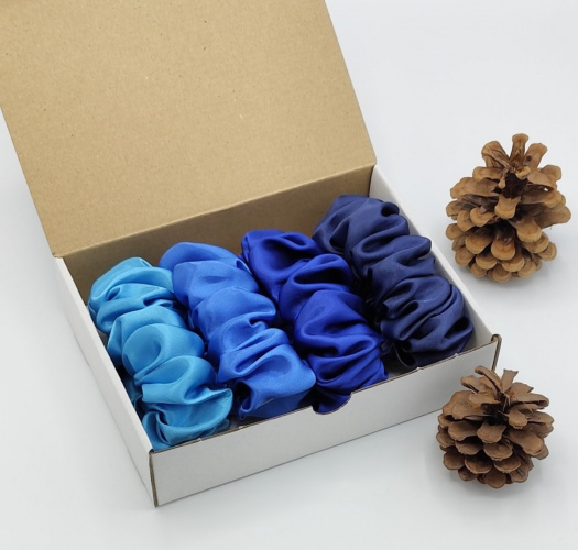 Dárková sada - 4 scrunchies L v tmavě modré