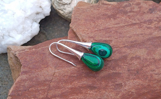 Hluboká zeleň přírody: Náušnice s malachitem, č.82