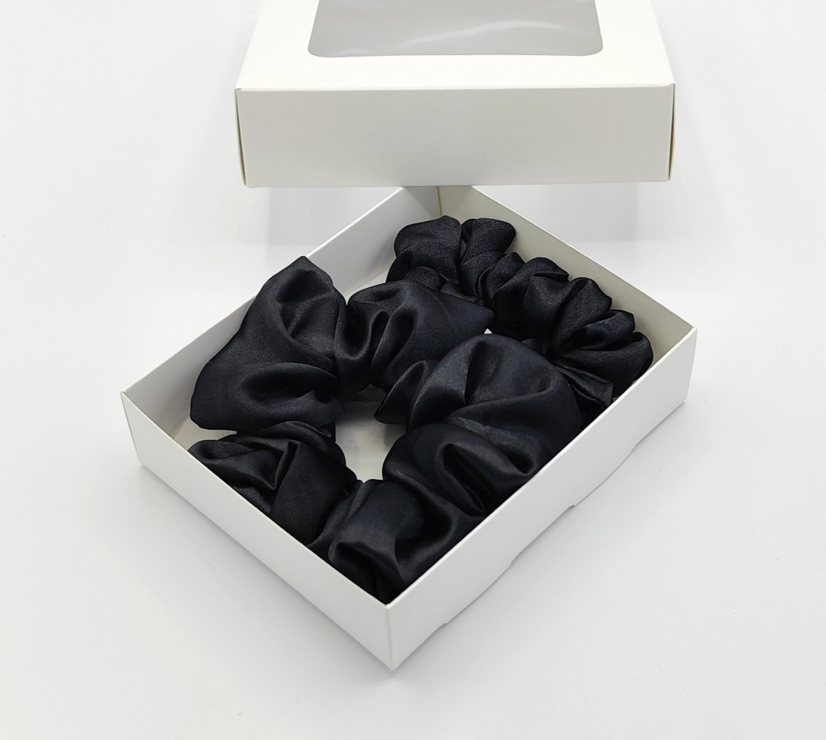 Sada dvou černých gumiček L-klasik a S