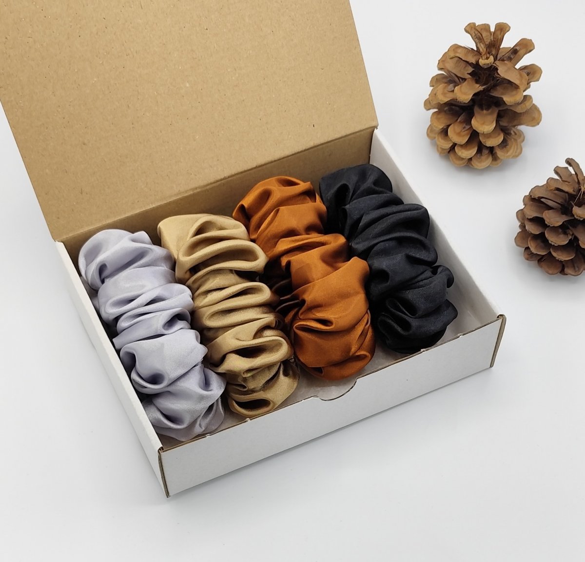 Dárková sada - 4 scrunchies L