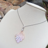 Náhrdelník s přírodní duhovou perletí a chirurgickou ocelí