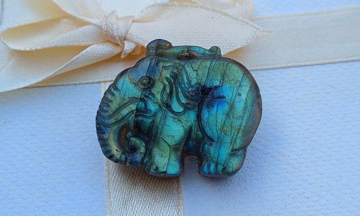 Brož „Slon pro štěstí“ Magický labradorit