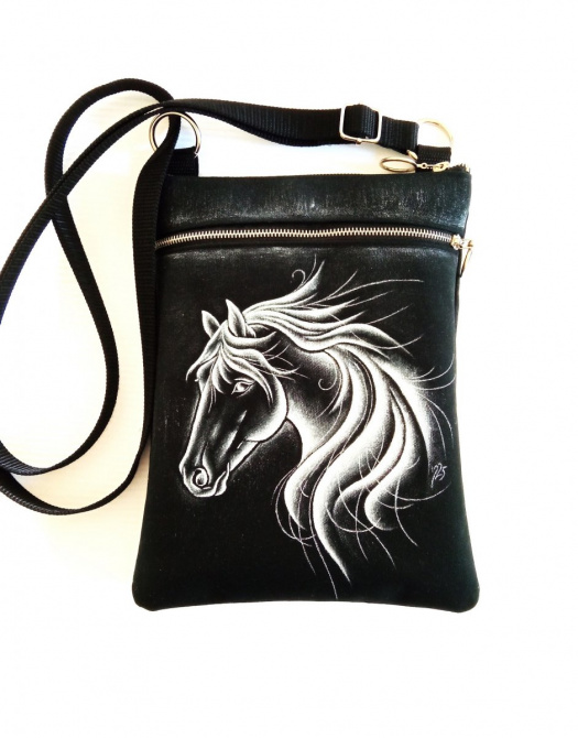 crossbody s kapsou-STŘÍBRNÝ KŮŇ 
