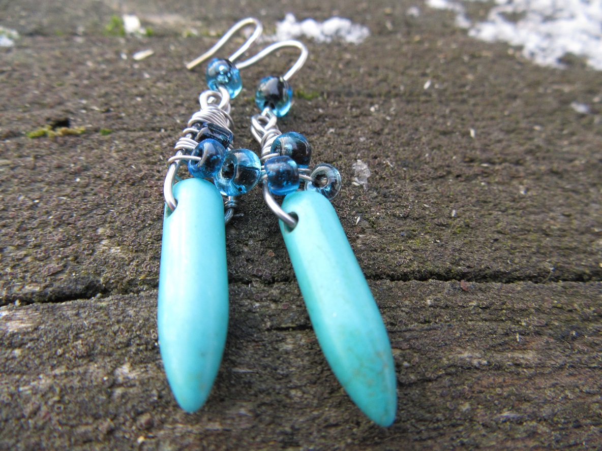 Náušnice z rekonstruovaného tyrkysu