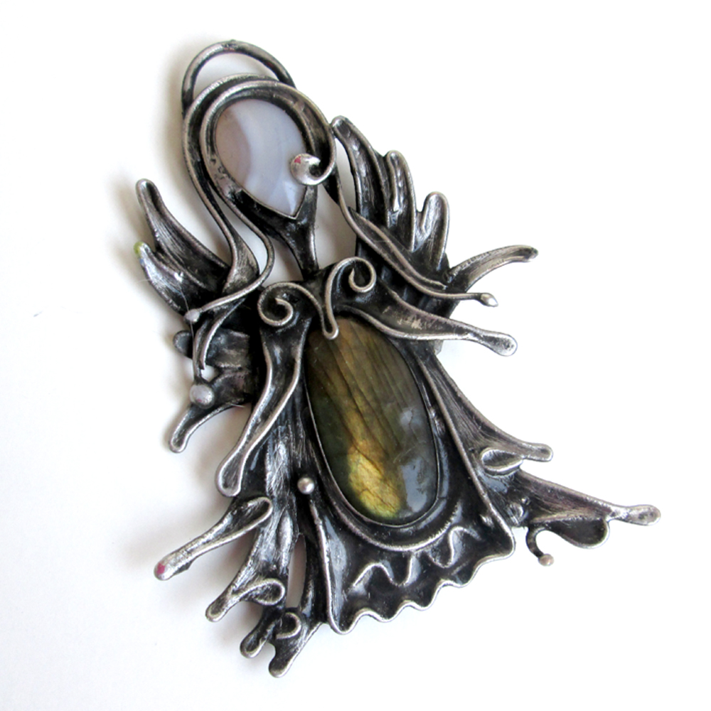 Anděl-labradorit a chalcedon