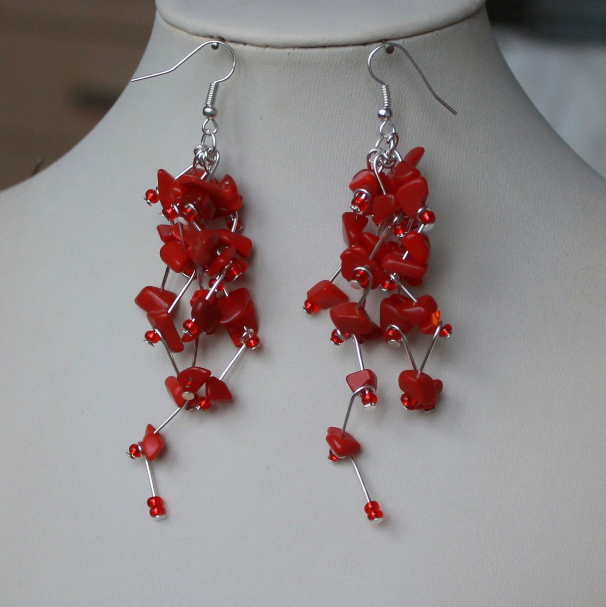 NÁUŠNICE KORÁLOVÉ