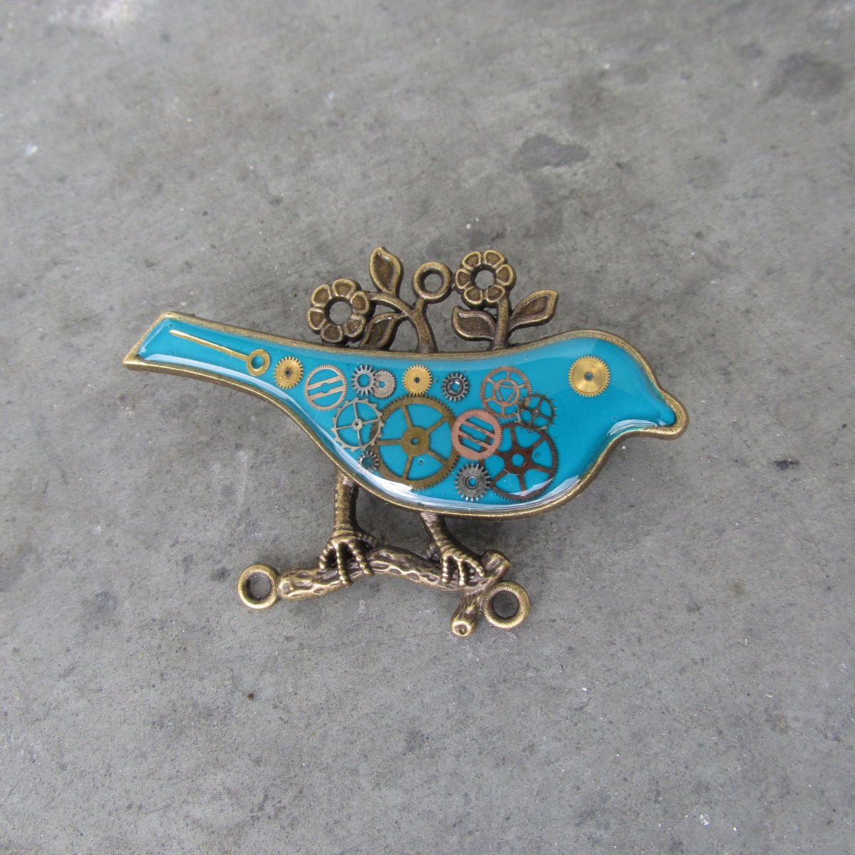 TYRKYSOVÝ PTÁČEK, brož, steampunková