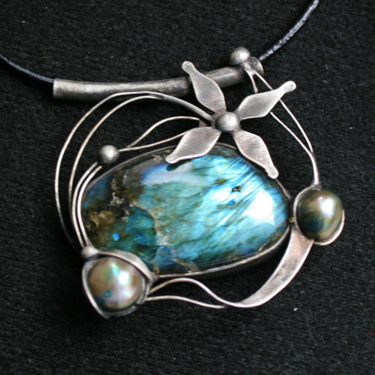 Kámen proměny - labradorit