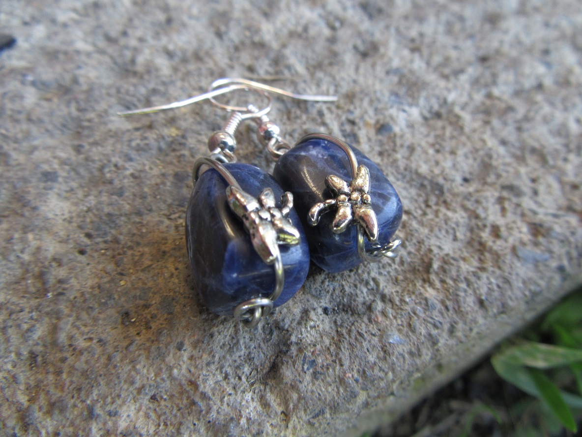 Náušnice ze sodalitu