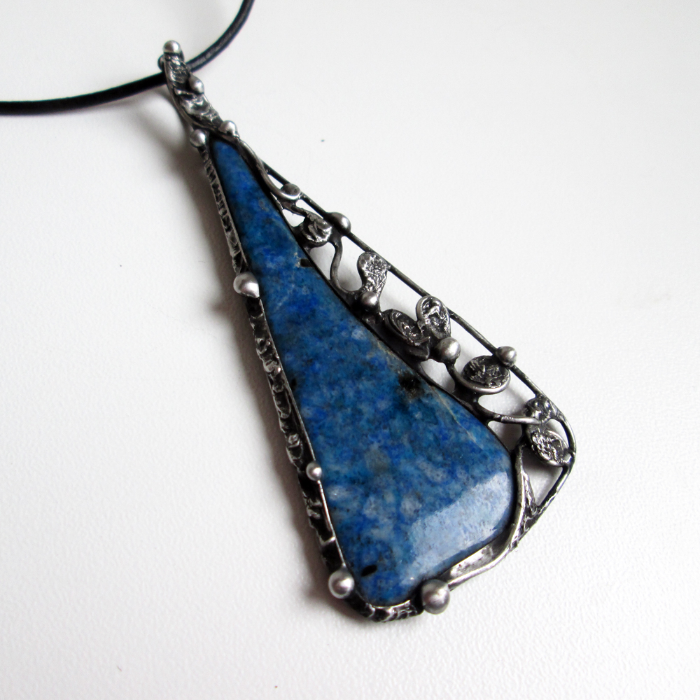 Lapis lazuli trojhran