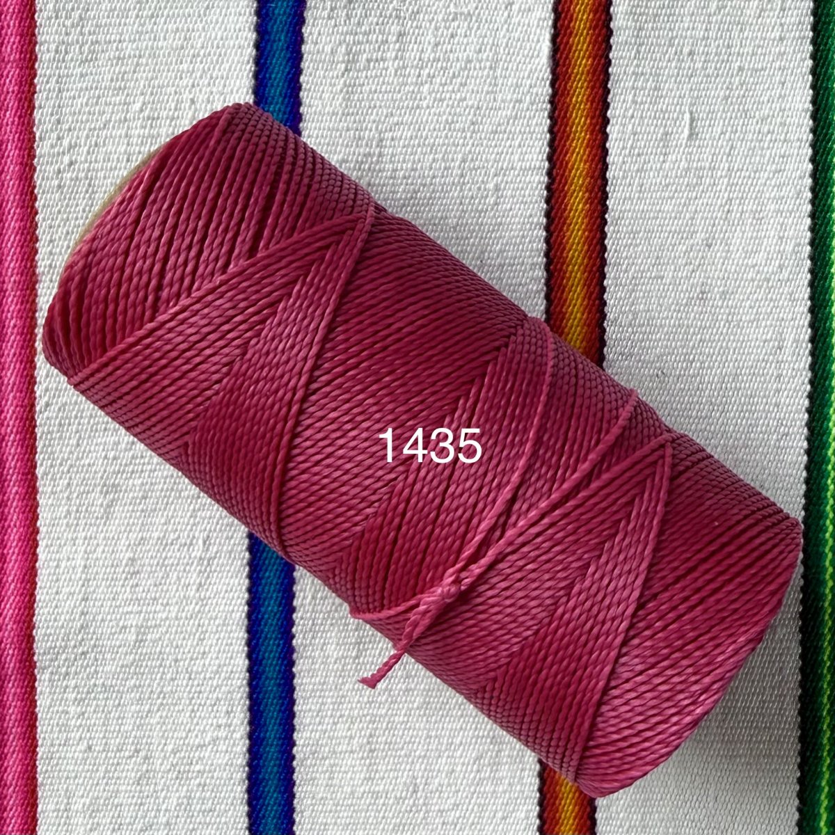 Linhasita 1 mm 1435 celá cívka (malinová)