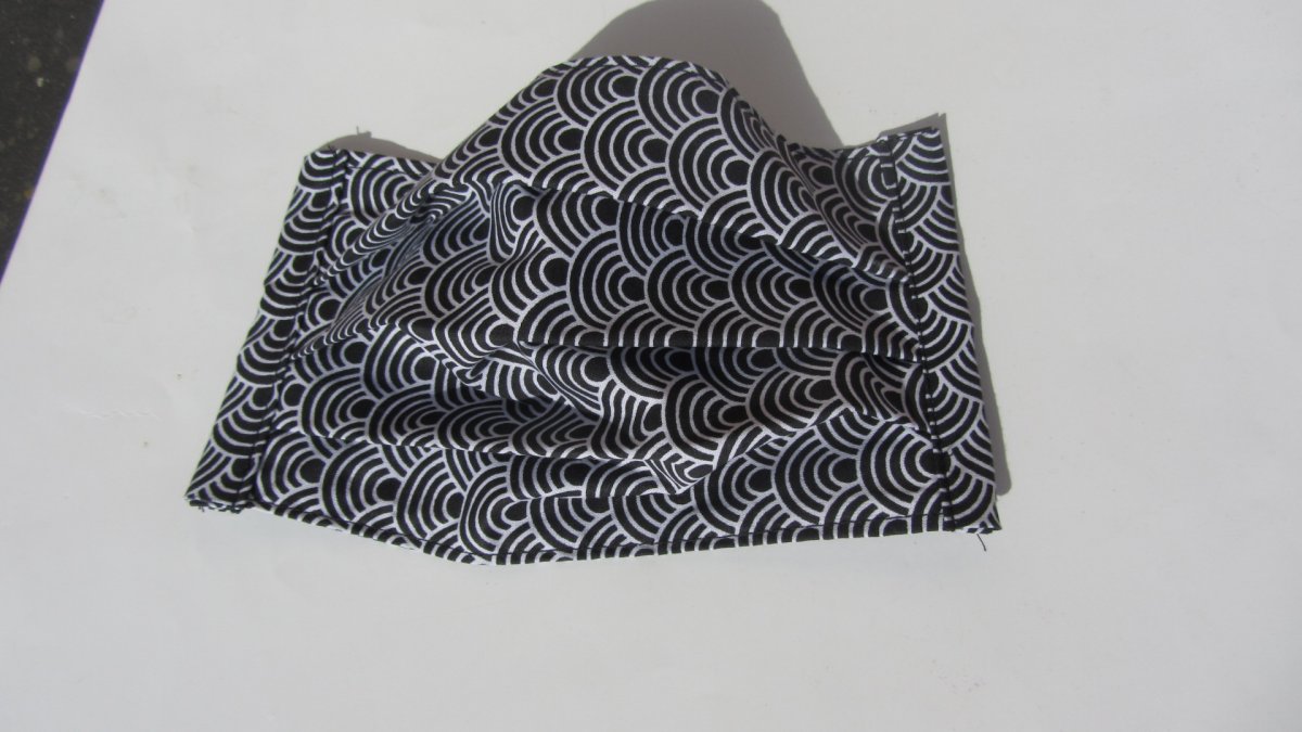 Rouška dvouvrstvá - Šupiny