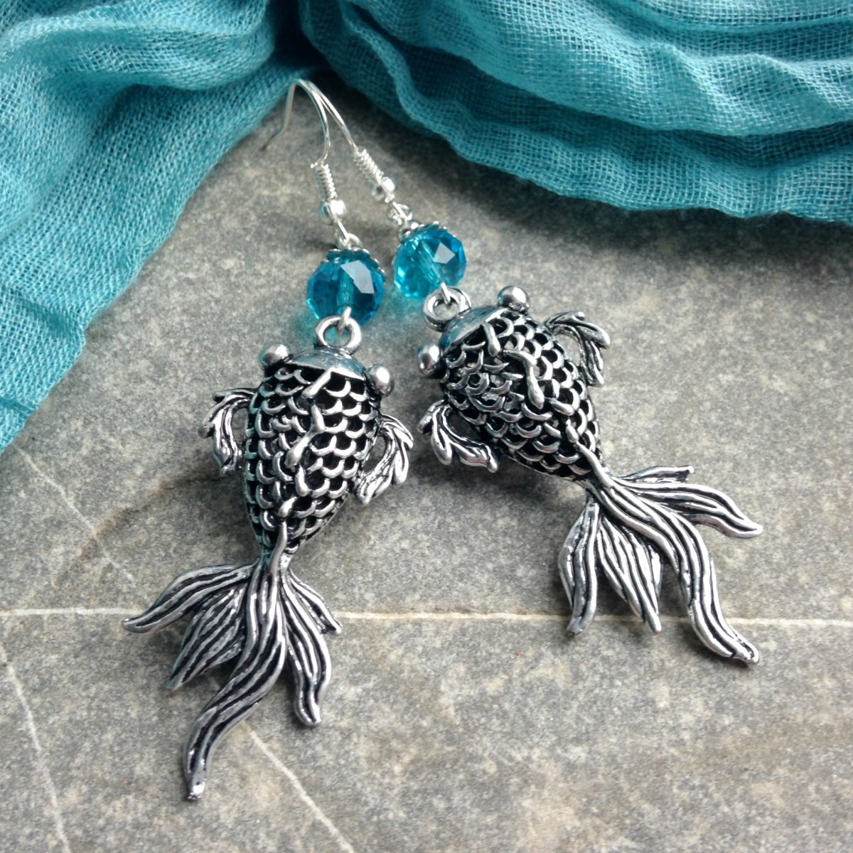 Náušnice - rybičky s korálkem