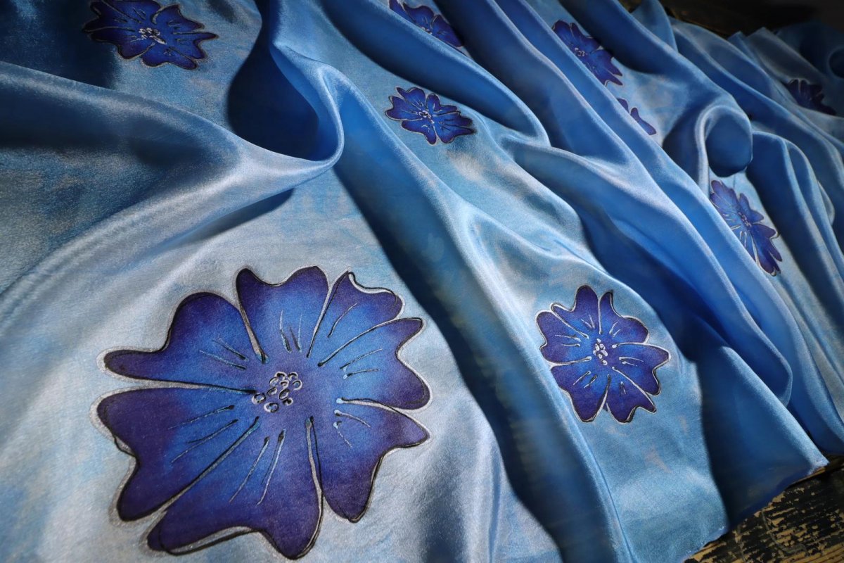 Květy - hedvábná šála