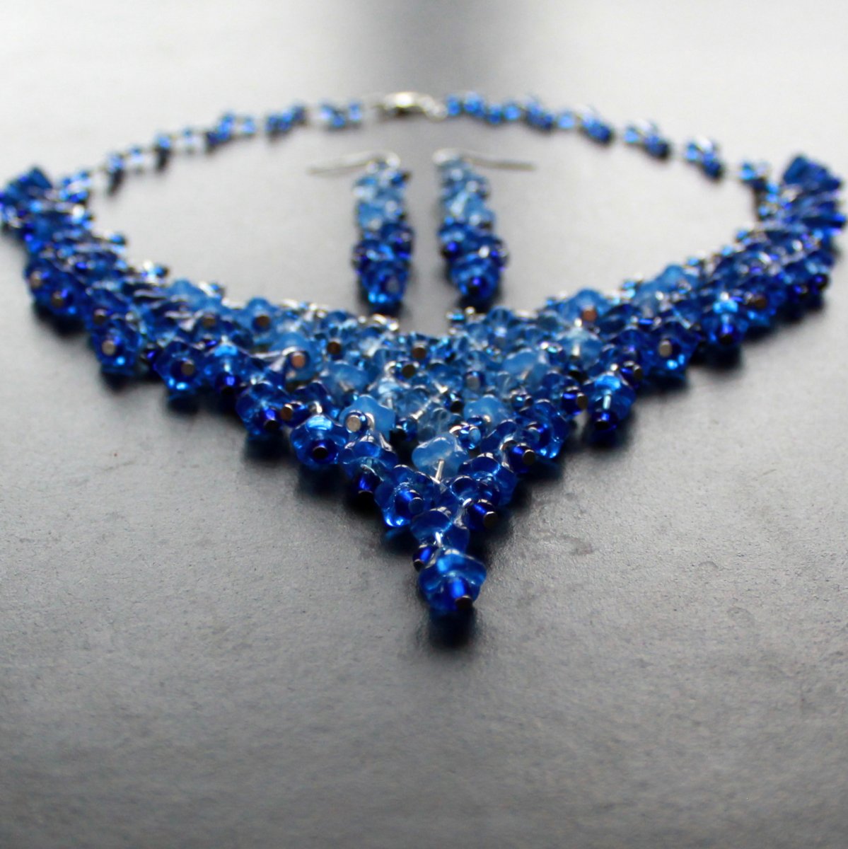 BLUES LEDOVÝCH KVĚTŮ