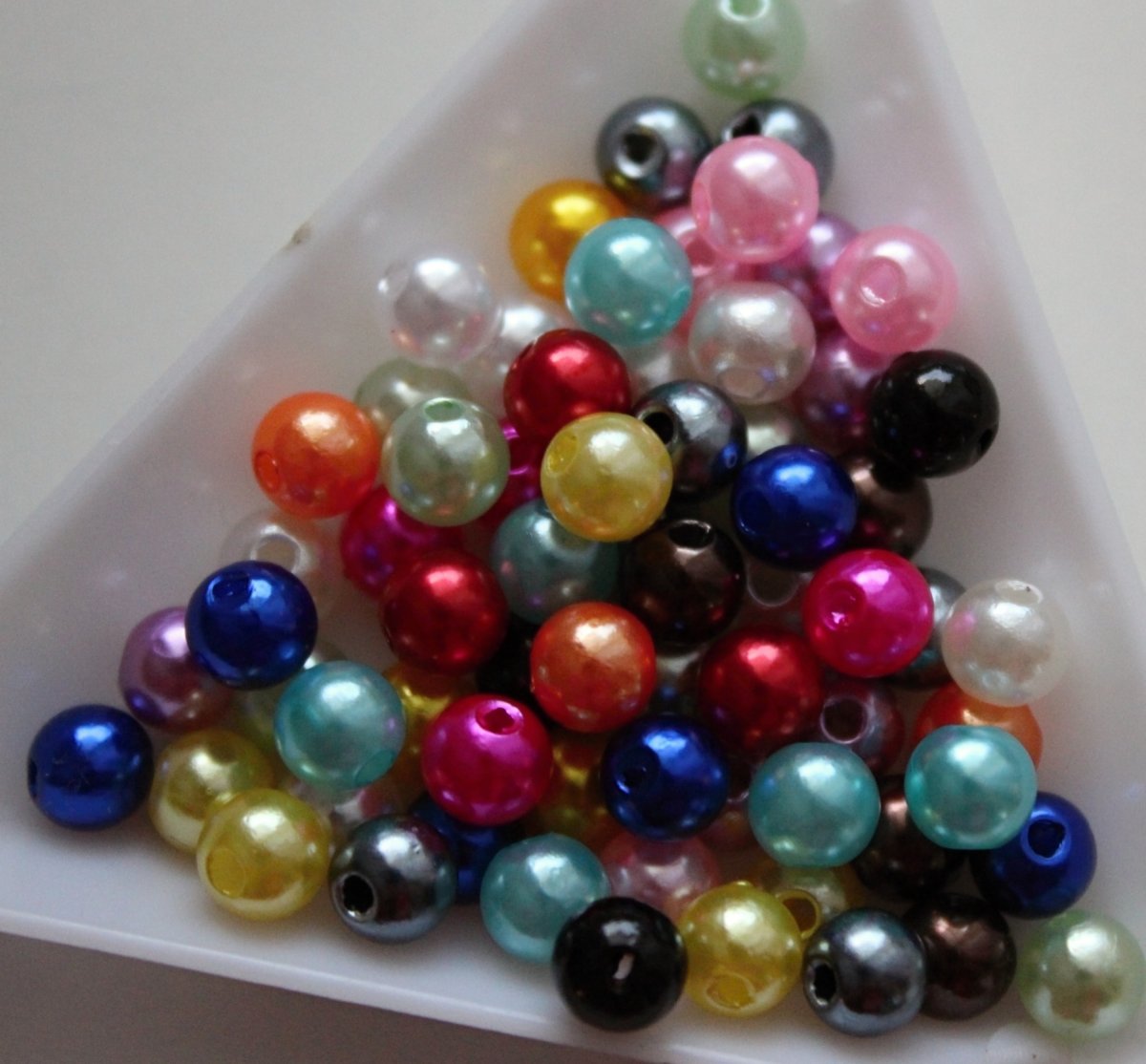 Akrylové korálky 6mm/50ks mix barev