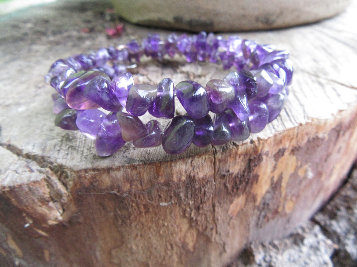 Náramek z ametystu