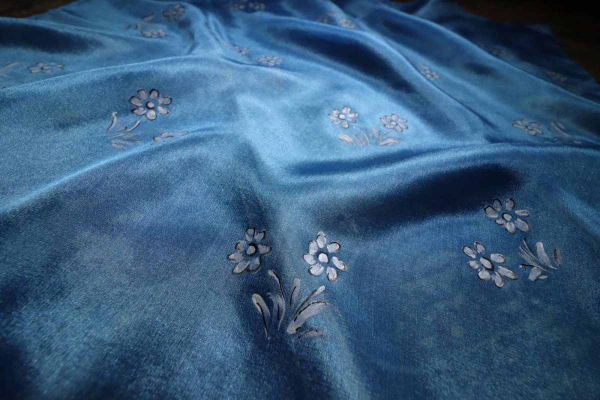 Kvítky - hedvábný šáteček