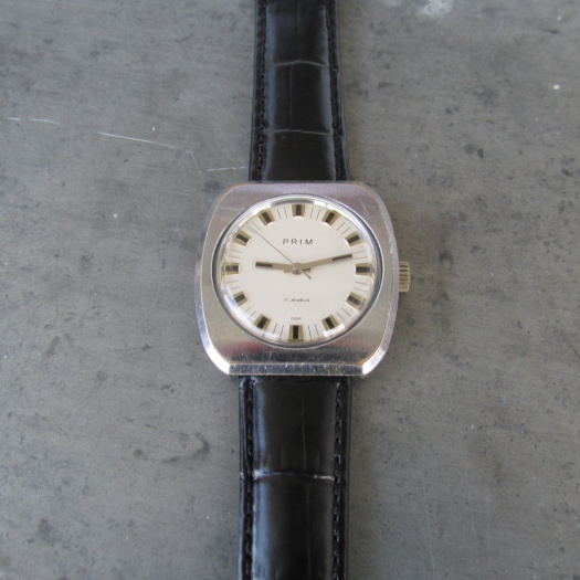 Hodinky Prim z roku 1975, velký model 