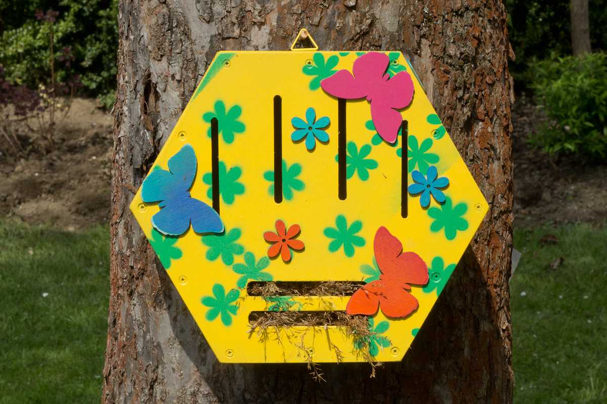 Hmyzí hotel pro motýly a slunéčka, průměr 30 cm