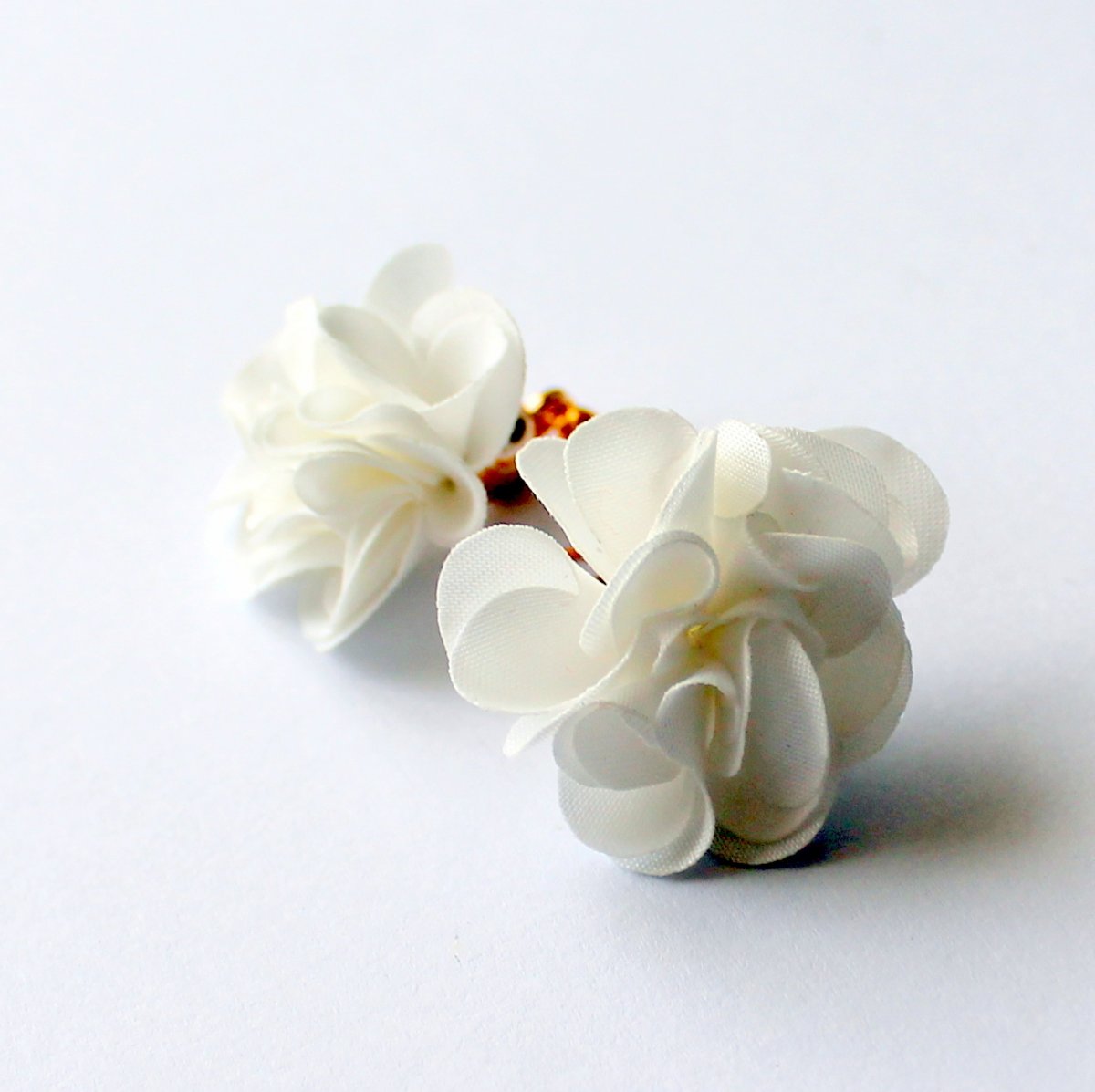 Květinkové náušnice