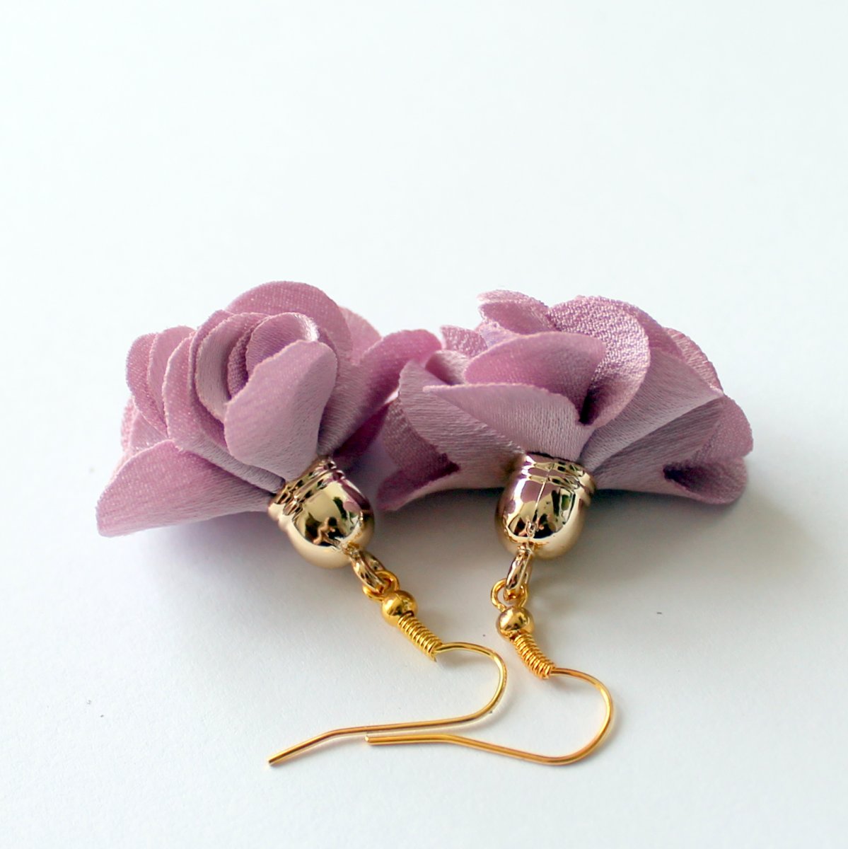 Květinkové náušnice