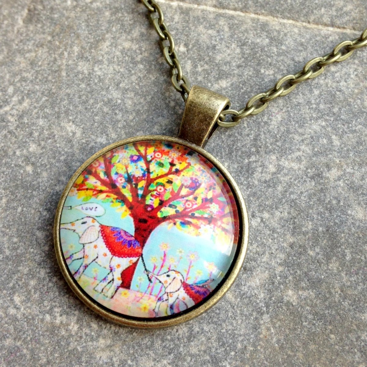 Mosazný přívěsek s motivem 10