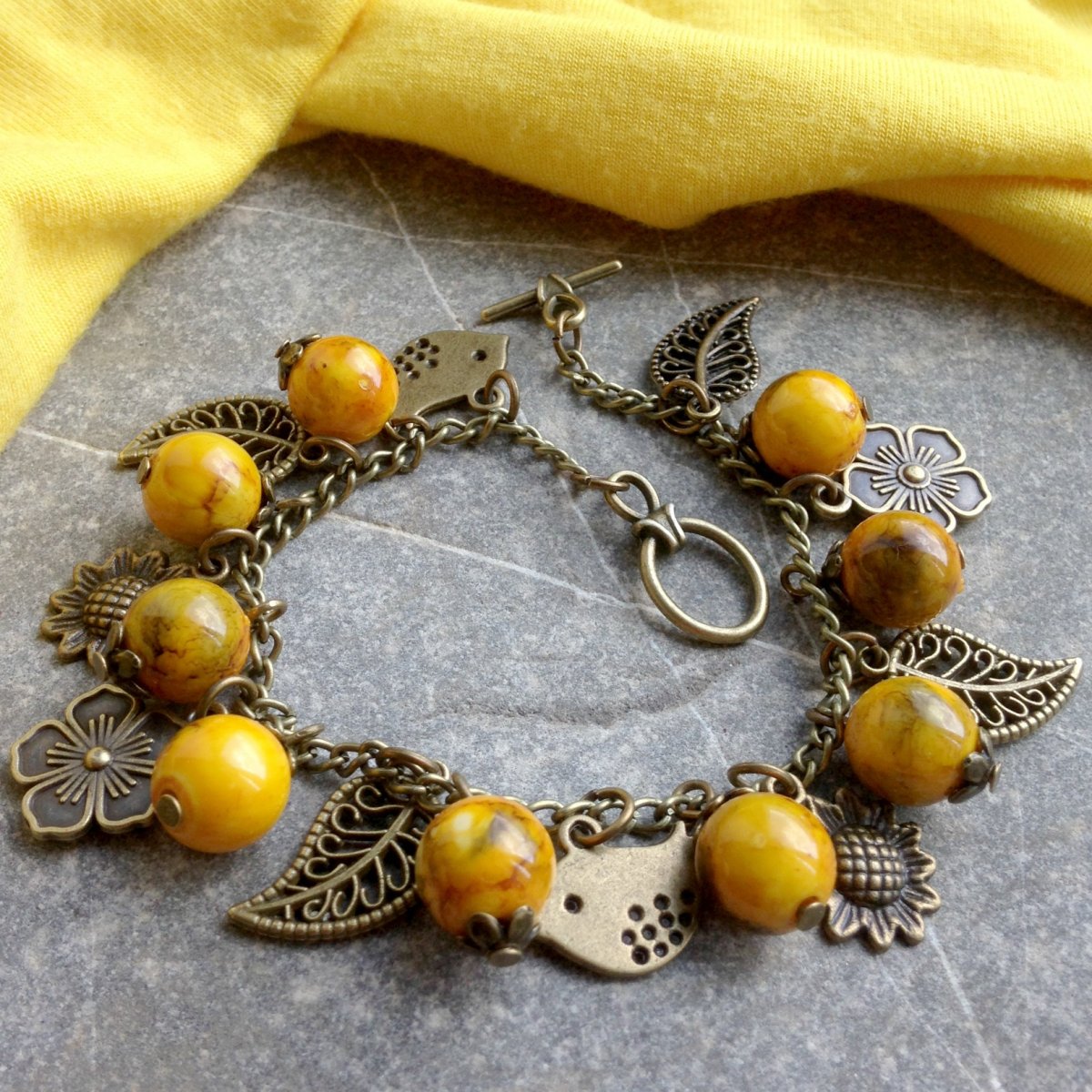 Jarní bobulky - náramek