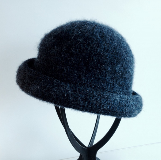 Dámský móherový klobouk