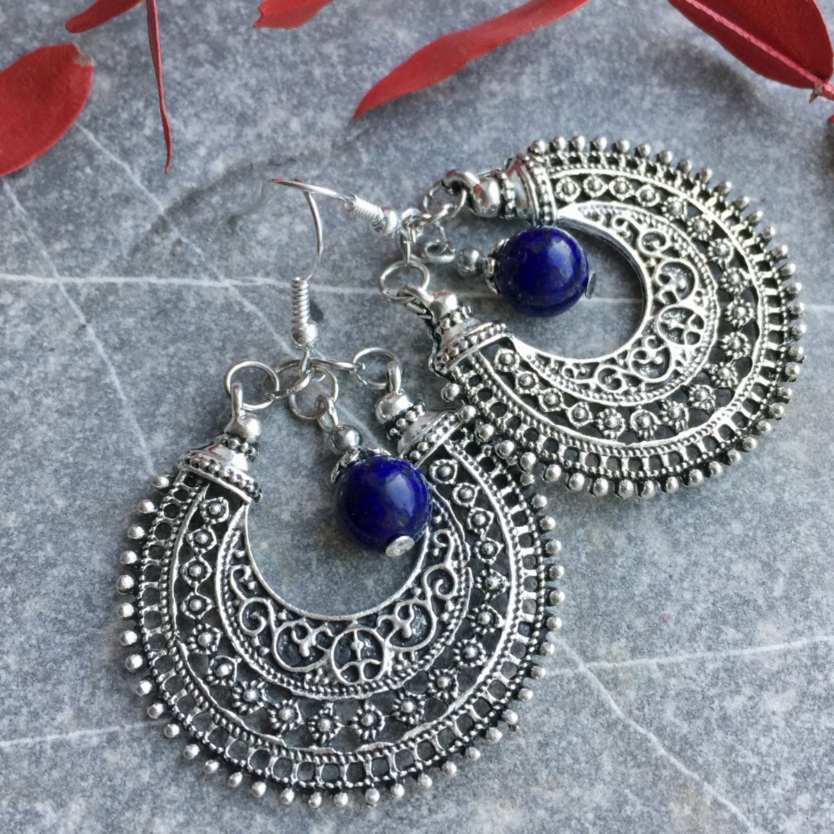 Filigránové kruhy s lapis lazuli