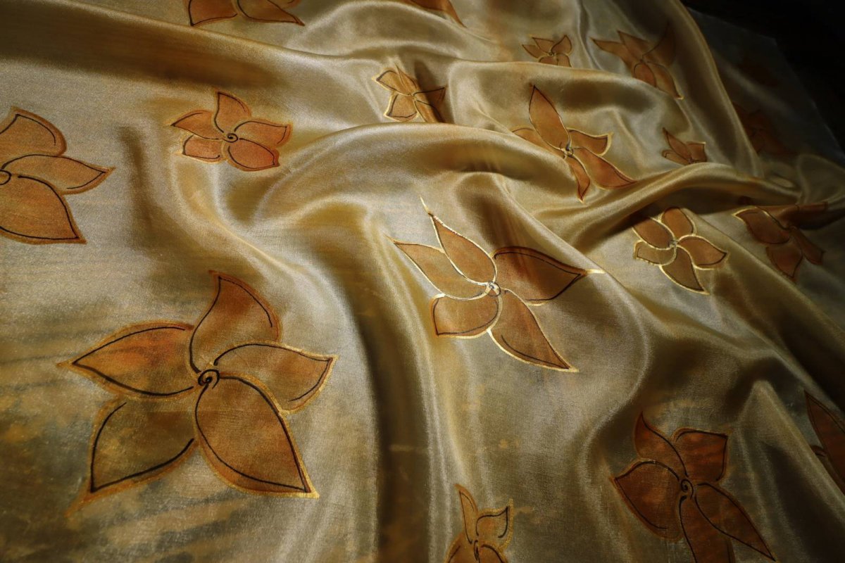 Květy - hedvábný šátek