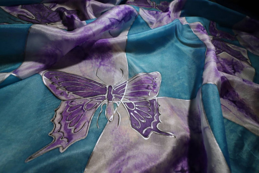 Motýli - hedvábný šátek