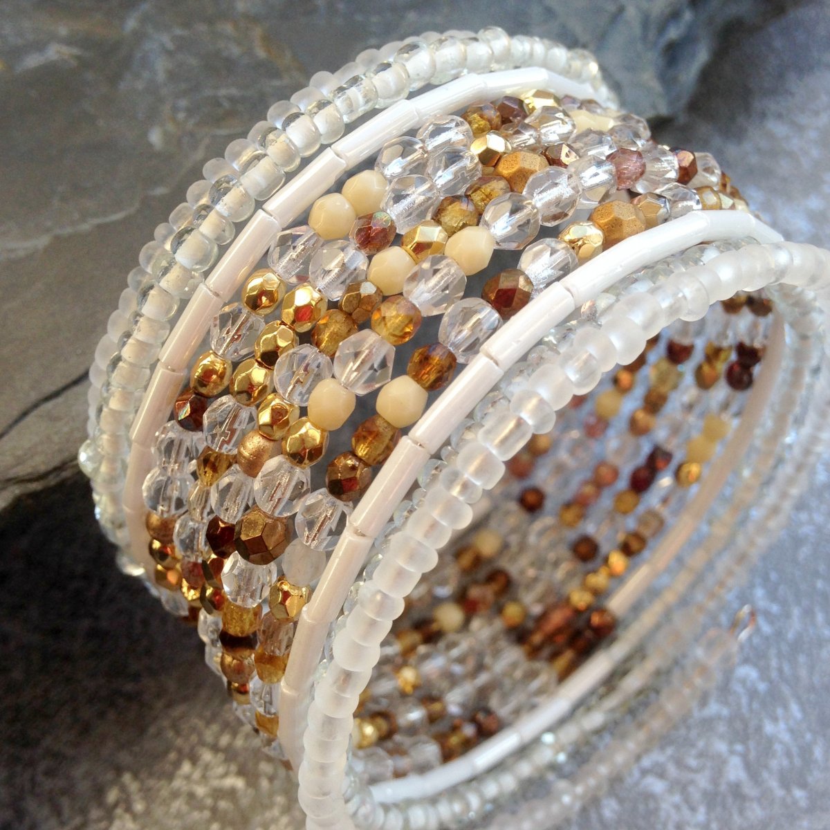 Náramek Zlatý třpyt