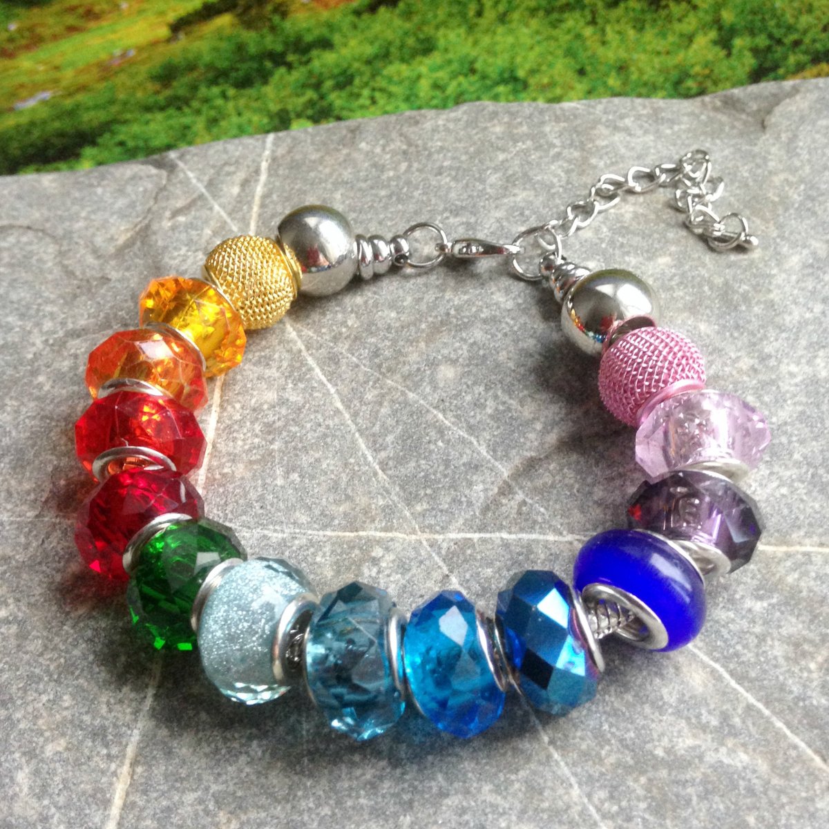 Duhový náramek 3