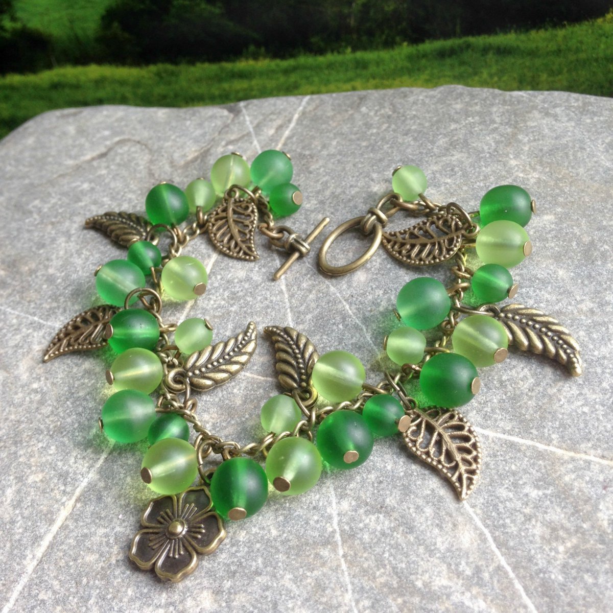 Svěží zelený náramek