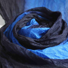 hedvábná šála modrá