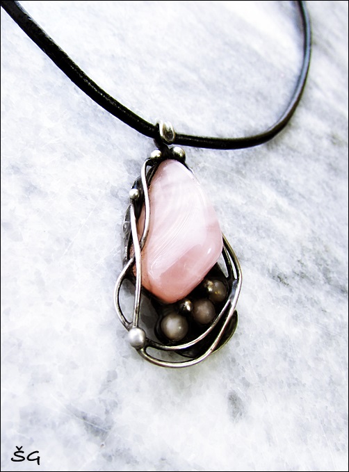 Náhrdelník - růžový