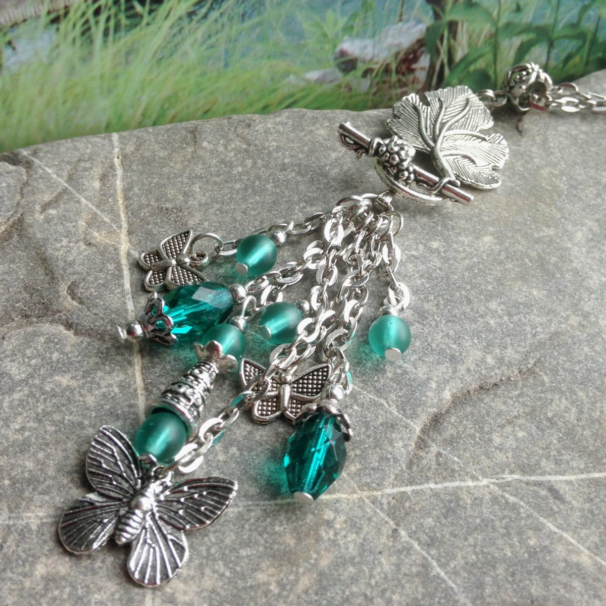 Smaragdový střapec