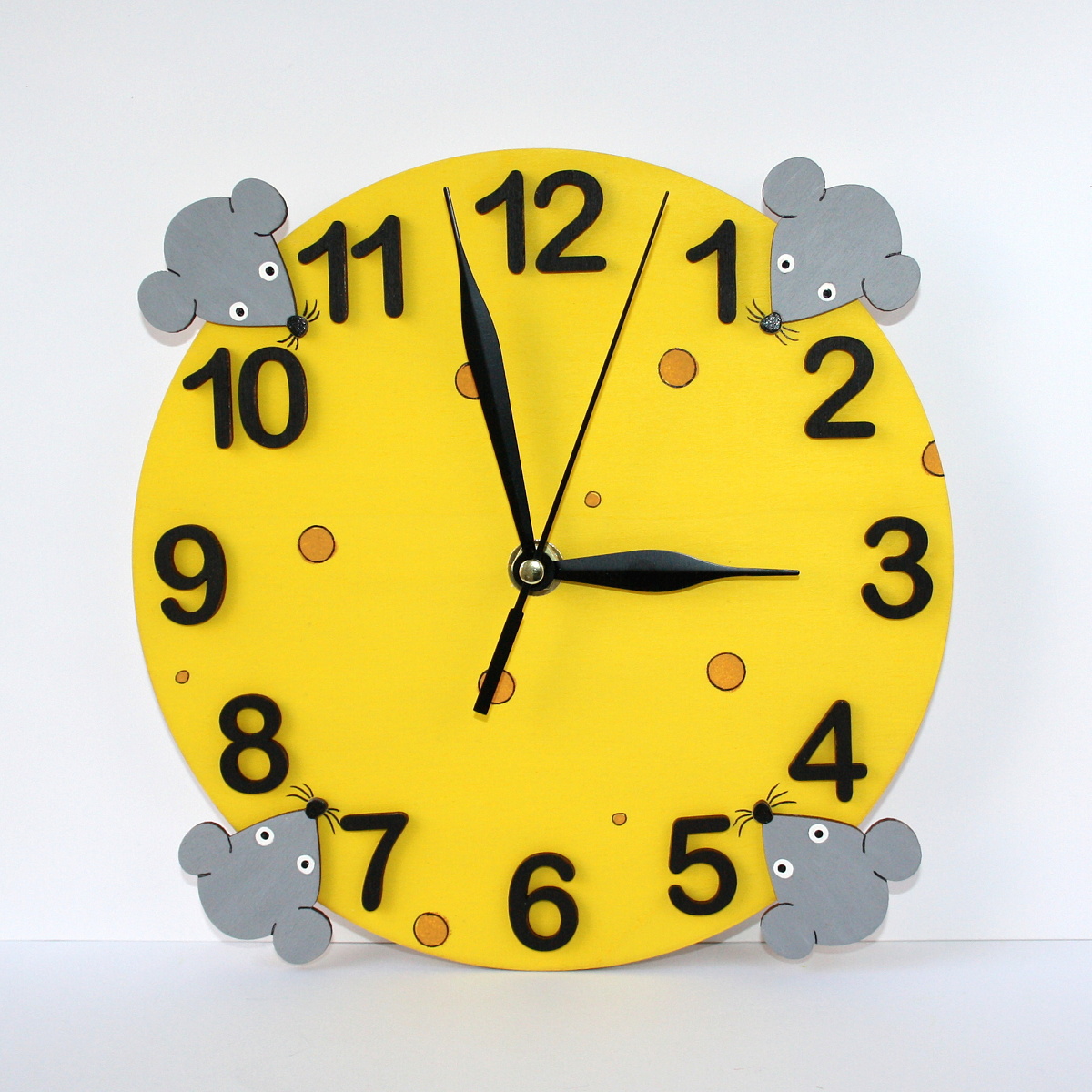 Hodiny pro milovníky sýrů