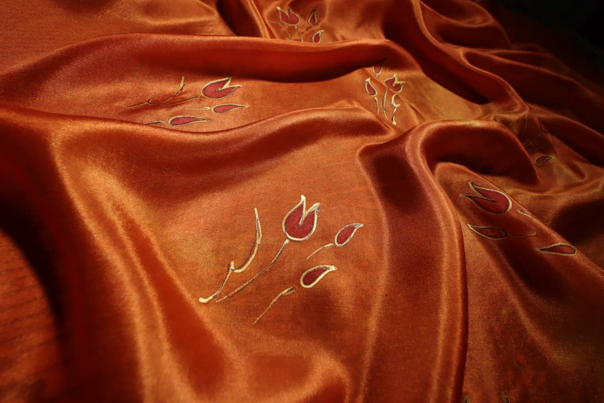 Kvítky - oranžový hedvábný šátek