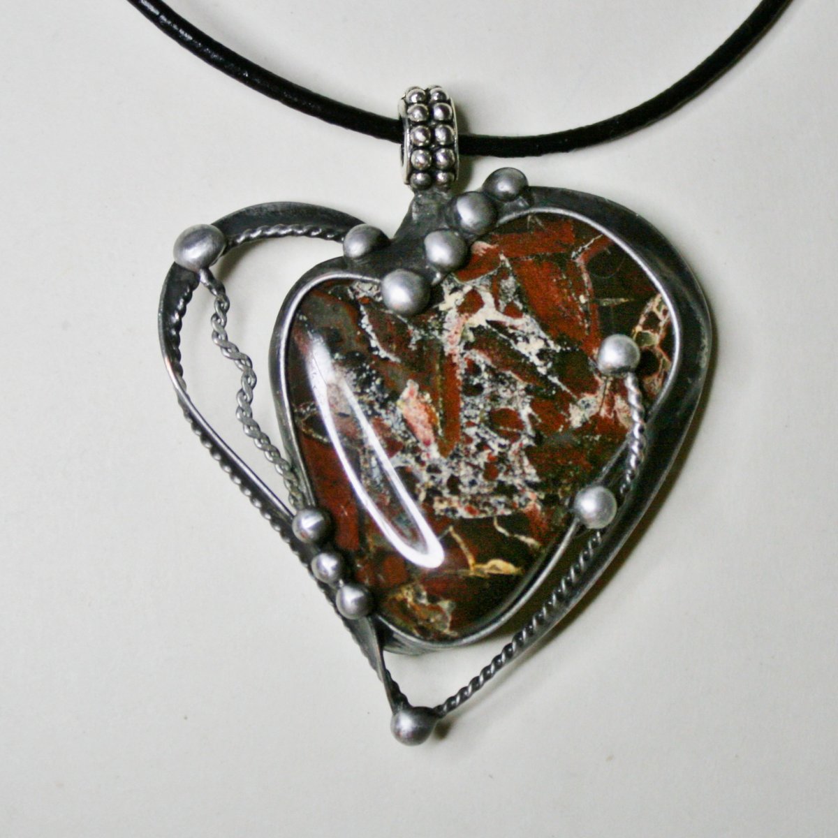 Z lásky - jaspis brekcie  