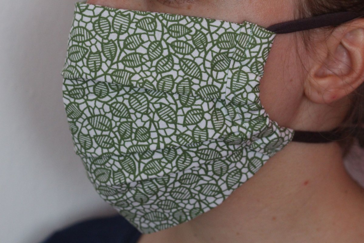 Zelená rouška - s drátkem na vytvarování nosu