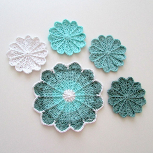 Háčkované prostírání - sada