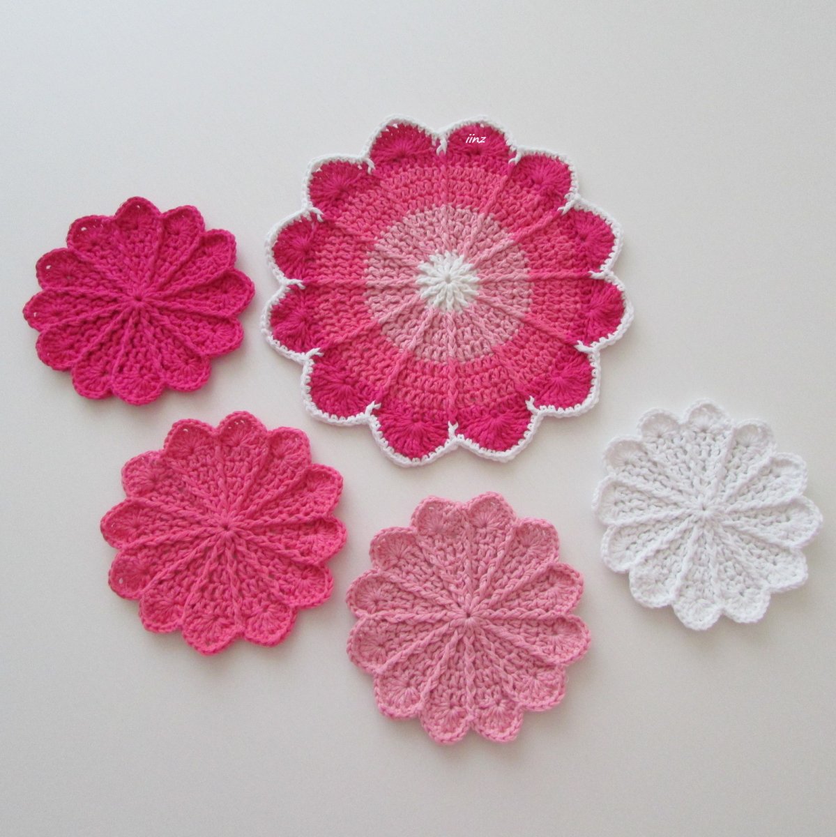 Háčkované prostírání - sada