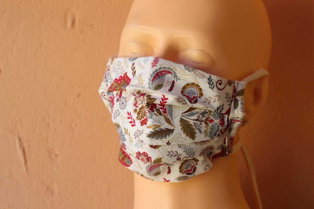 Rouška se vzory - s drátkem na vytvarování nosu