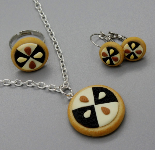 koláče .. souprava