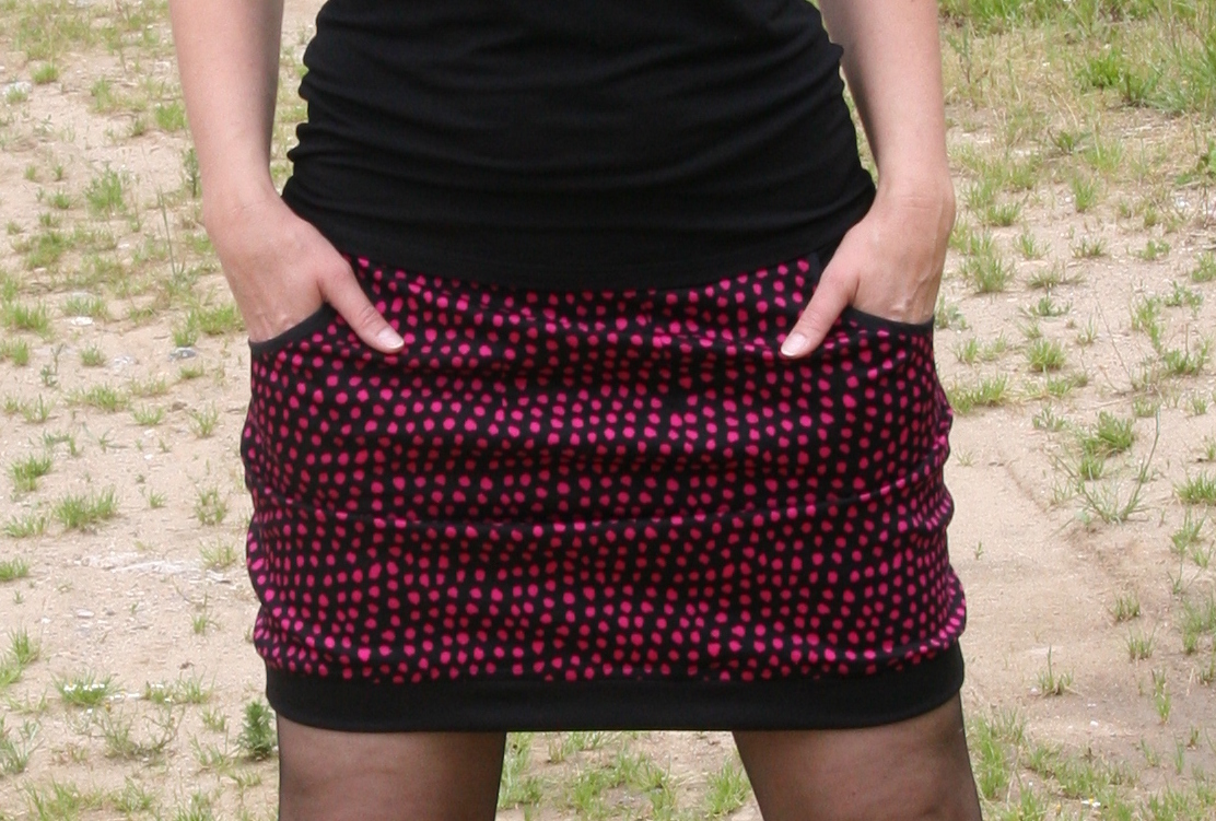 Sukně balónovka černo-růžová L-XXL