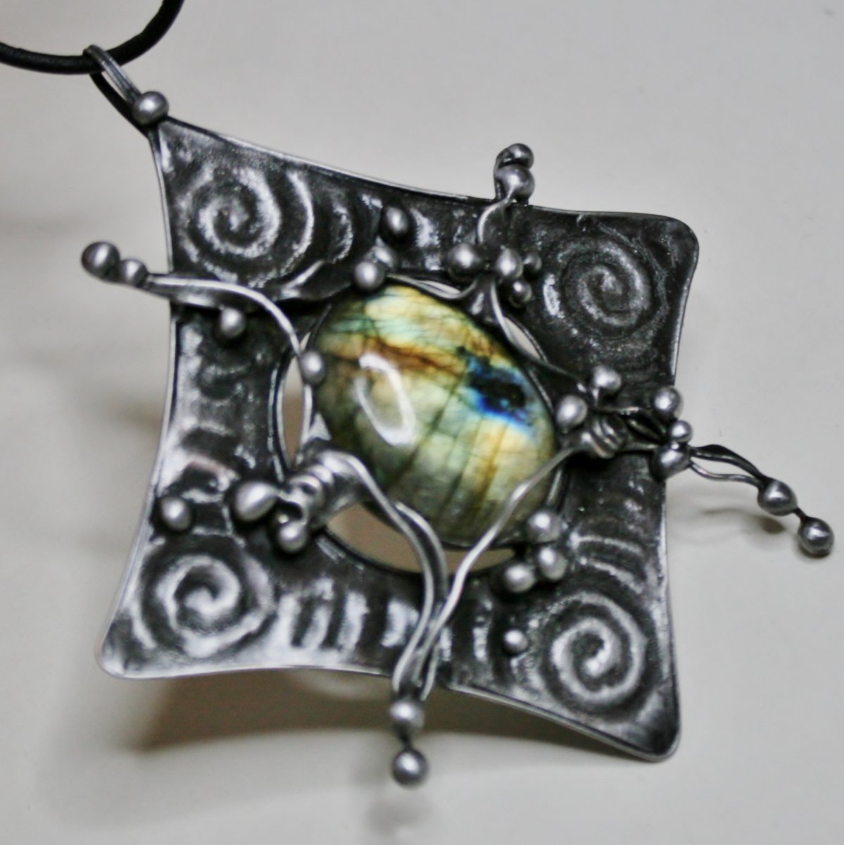 Hvězdný třpyt - labradorit