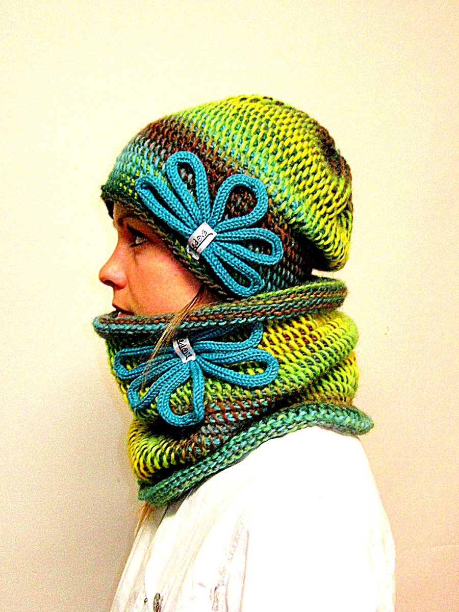 Souprava čepice a tunelu s aplikací - 100% vlna